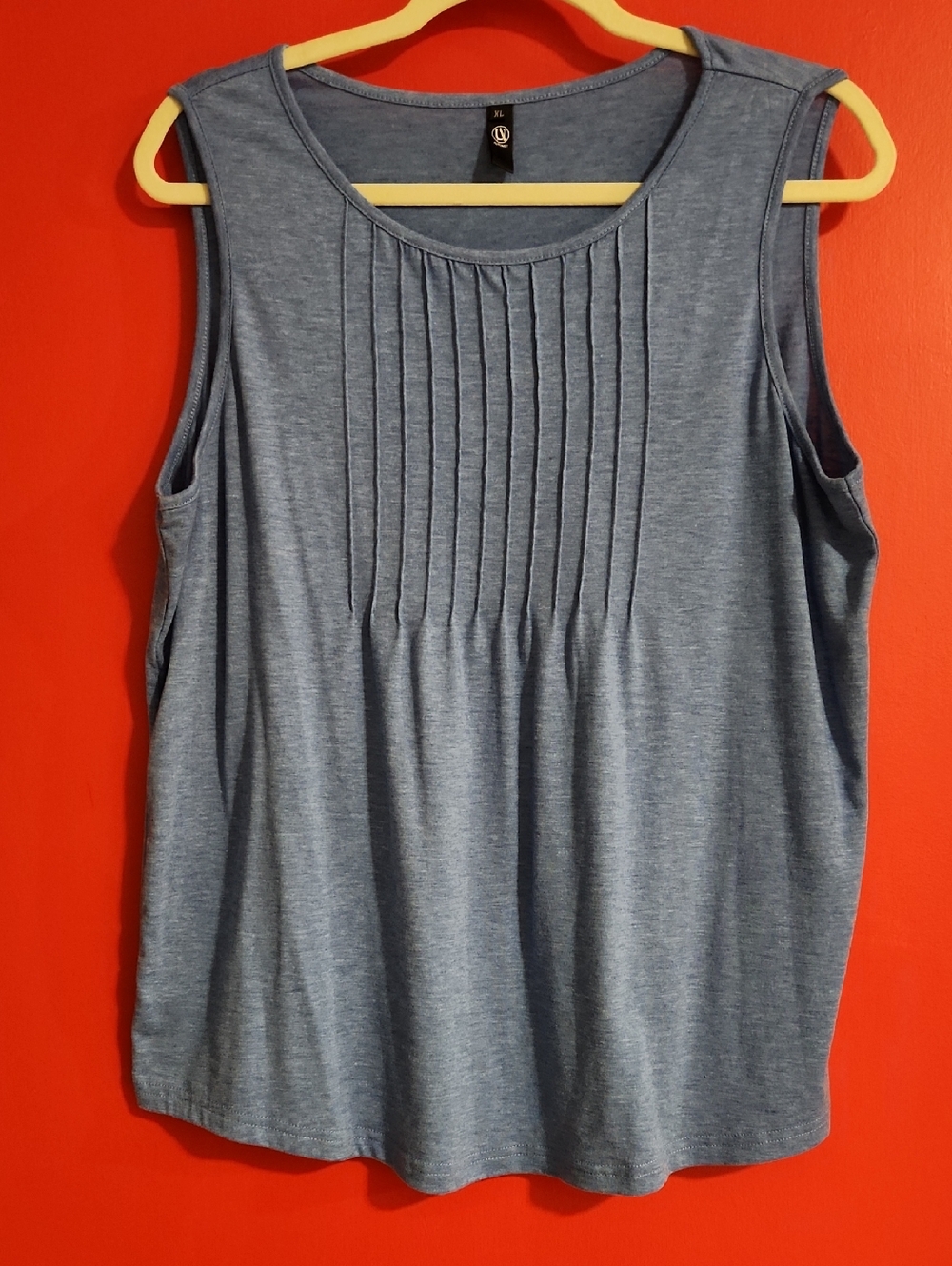 XL Sleeveless Blue Pleated Front Women's Top